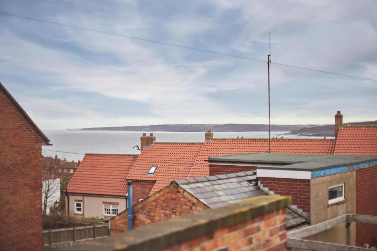 Host & Stay - 1 Coastguard Cottages สการ์โบโรห์ ภายนอก รูปภาพ